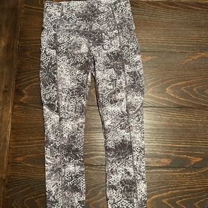 Lululemon Wunder Under Crop (High-Rise) Serigraph Starlight women’s leggings 4